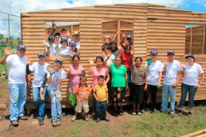 El BCIE lleva energía solar a la comunidad de Santa Clara en Tegucigalpa